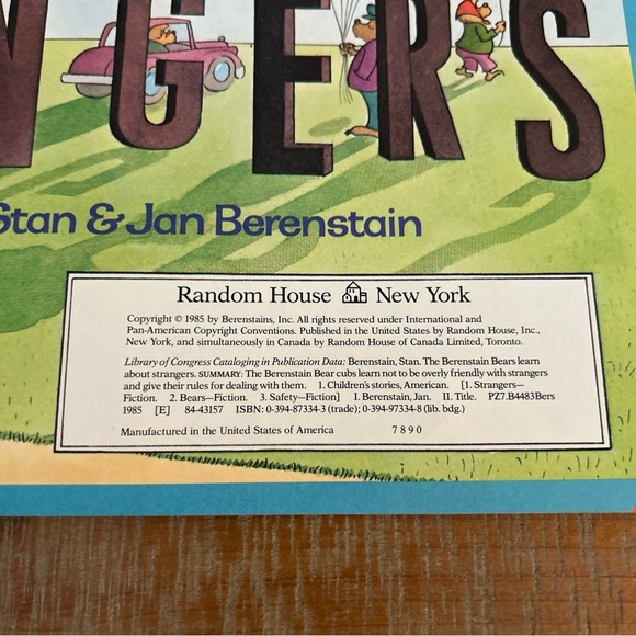 The Berenstain Bears First Time Book Lot(3) Strangers, Junk Food, Birthday 85-86 - Picture 10 of 12